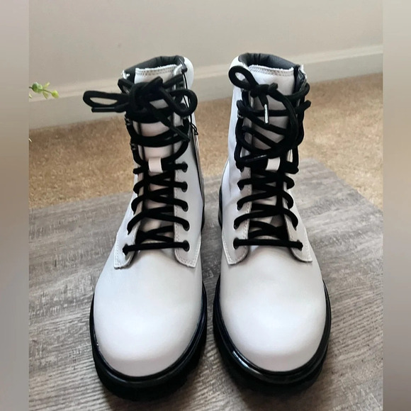 White Waterproof Sorel Lennox Lace Up Boots - Picture 2 of 6